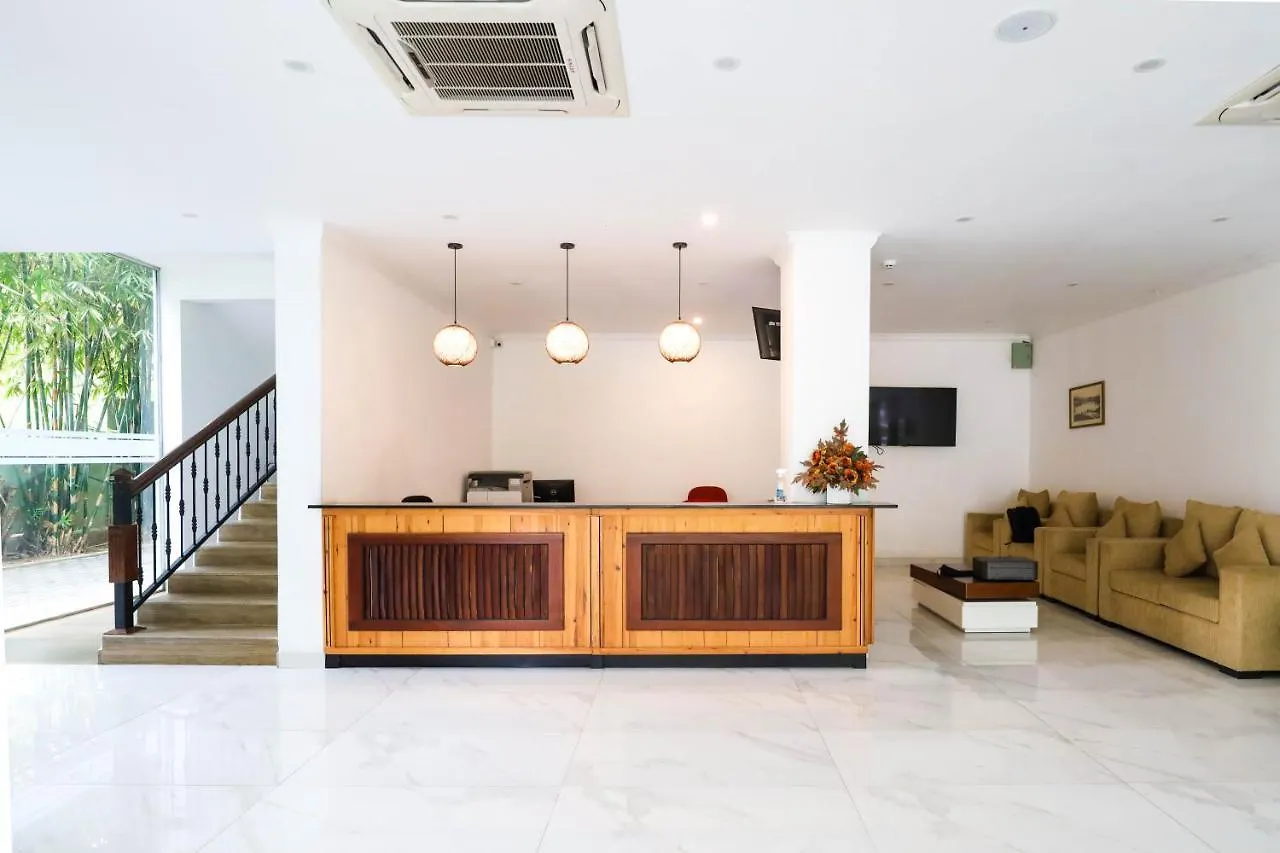 Hotel Ganthera Канди Шри-Ланка