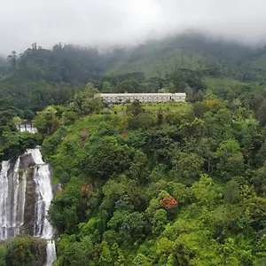 Курортный комплекс Hunas Falls, Канди